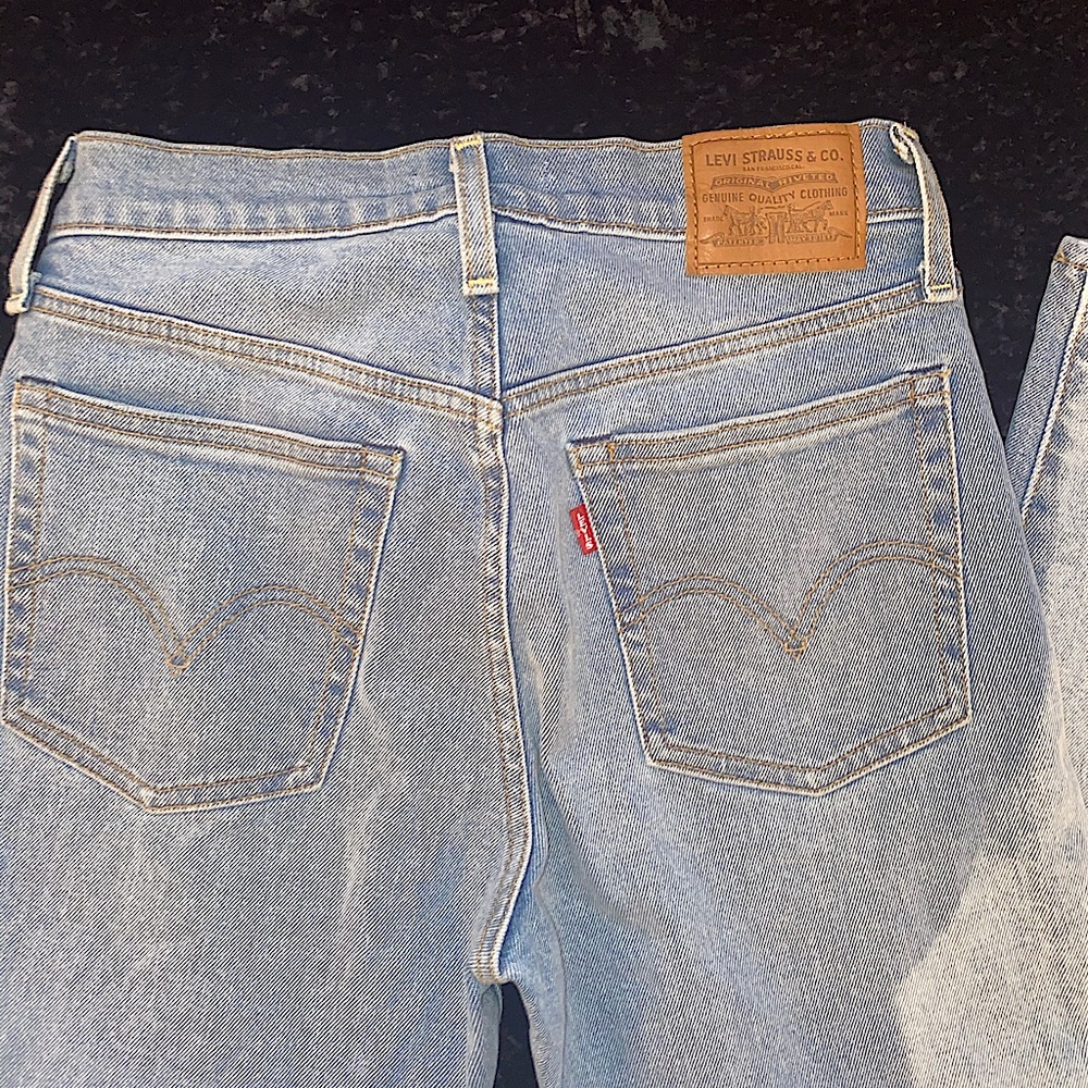 Jeans - Picture 3 of 4